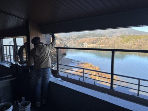 恵那峡、大江戸温泉♨️お風呂場の施工。絶景を見ながらの作業